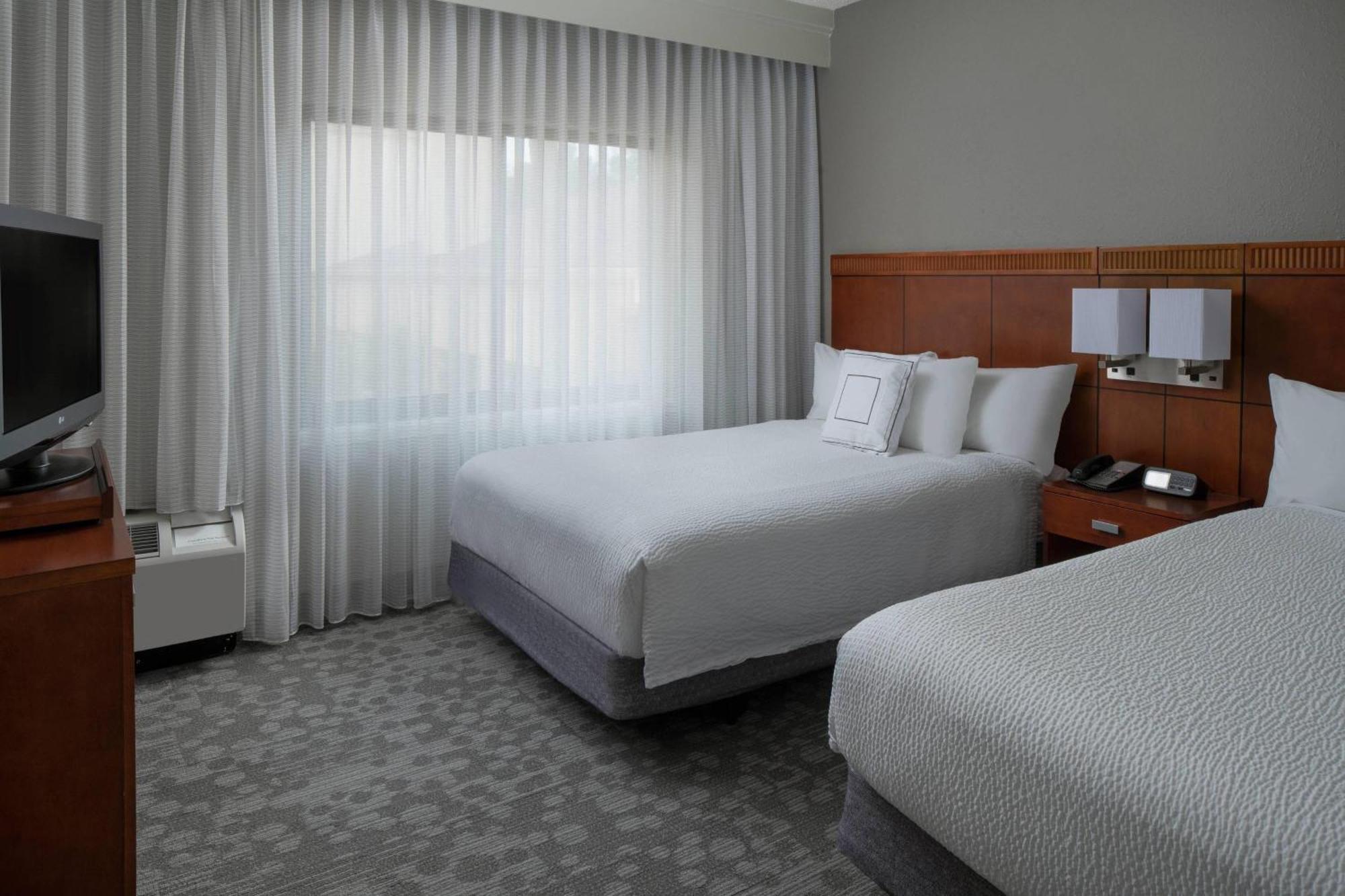 Courtyard By Marriott Jacksonville At The Mayo Clinic Campus/Beaches Exterior foto